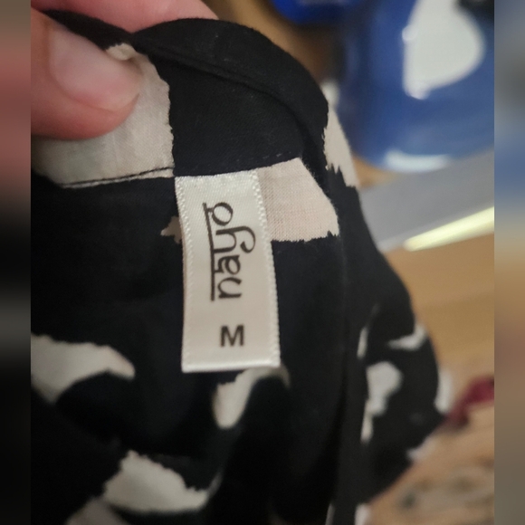 NAYO Black Printed Kurta With Hanging Pompom Detail. Size Medium - Picture 10 of 12